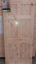 PORTAS SÓLIDAS DE MADEIRA DE PINUS COM NÓS, MODELO COLONIAL 6P