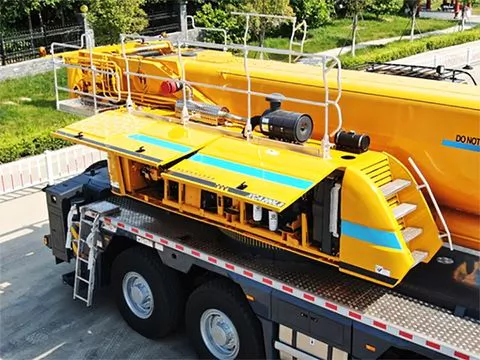 XCMG New 200 Ton XCMG 8-Section Boom Four-Wheel Drive Dual