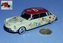 Miniature Citroen DS 19 Berline Bicolore "Just Married" - Solido 1/43