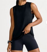 优质聚酰胺和氨纶背心，冰凉触感纱线