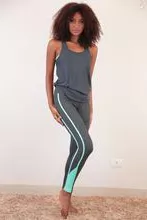 FITNESS - CONJUNTO TOP E CALÇA CONFORT COM RECORTES