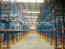 Conducir en rack de palés