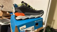 80 a 100 Pares de Sapatos Masculinos 
