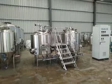 Equipamento da cerveja artesanal