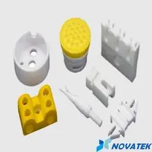 Peças cerâmicas de alumina