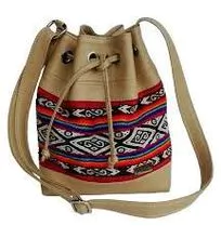 Bolsas y carteras Ayni Bags