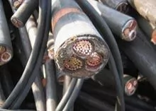 Sucata de fio de cabo de cobre isolada