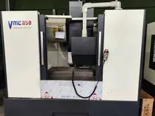 3 Axis CNC Milling Machine VMC850 Hot Selling Machining Center