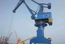 Máquina de asientos de puerta de cuatro enlaces