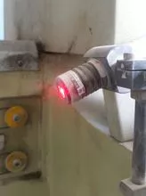 a laser Posicionamento de pedra e madeira estacas