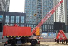 Subway crane