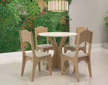 4人座餐厅，配有90厘米圆桌