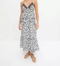 2,90 € - Stock de Vestido de Mujer, Colección Primavera-Verano, Venta al por mayor desde 20 Piezas
