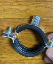 Soporte de tubería de agua