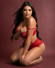 Conjunto de lencería con bragas abultadas y de corazón - RUBI