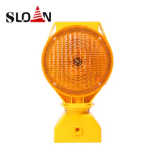 Garagem Temporária Solar Powered Móvel Led Barricade Light Tráfego Rodoviário Inteligente Cone Construção Luz de Aviso Piscando