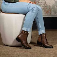 Short leather boot KON004