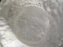 Micronized wax for can&amp;coil coatings