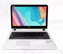 O laptop fino e leve 450G3 de 7ª geração é portátil