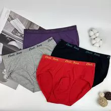 Los calzoncillos para hombre son de algodón con lycra de alta elasticidad