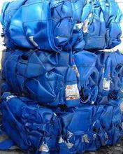 Os cilindros do HDPE Regrind/HDPE azul conduzem fardos da sucata/sucata plástica do HDPE