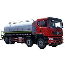 Camión cisterna Dongfeng 8x4 de 12 ruedas, 30 m³ (30 000 litros) de agua.