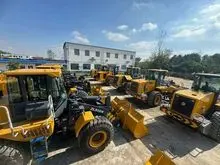Selling well-known brand used loaders at low prices