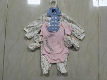 Conjunto de 8 peças de roupa para bebê