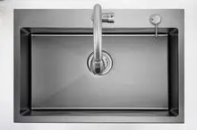 厨房不锈钢水槽，手工盆无缝焊接，可定制纳米涂层颜色，高端品质304材料