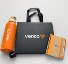 Kit Corporativo Personalizado com Garrafa, Caderno, Suporte para Celular e Sacola