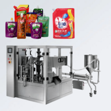 Esta máquina totalmente automática de alimentação, enchimento e selagem de sacos para líquidos é adequada para suco de manga, ketchup, detergente para roupa aromatizado, etc.