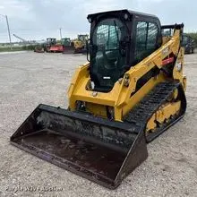 Caterpillar 259D3 / 242D3 à Venda