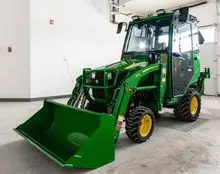 Trator Subcompacto John Deere 1025R à Venda - Novos e Usados