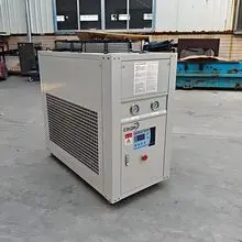 Air cooled scroll water chiller