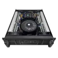 Amplificador de potencia de tipo TD, 2500W por canal, puede soportar carga de 2 ohmios de manera estable durante mucho tiempo.