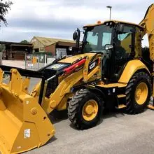 Carregadeira Retroescavadeira Cat Profissional Para Projetos de Construção Com Potente Capacidade de Escavação e Desempenho Operacional Confiável