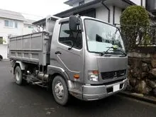Caminhão Médio Premium Mitsubishi Fuso Fighter Com Desempenho Confiável do Motor E Capacidade Prática de Transporte de Carga