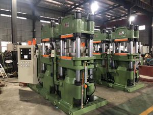 Máquina vulcanizadora de borracha