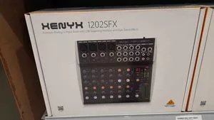 Behringer XR16 x Air Soundboard 