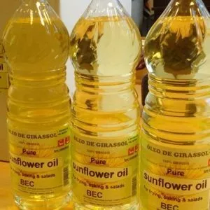Factory Price Refined Sunflower oil /ISO/HALAL/HACCP Approved...