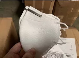 KN95 face mask