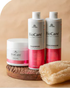 B I O C ARE - 洗发水、护发素和面膜，抗脱发。