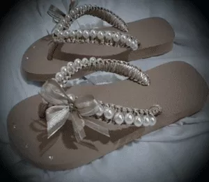 Chinelo Decorated with Pearls