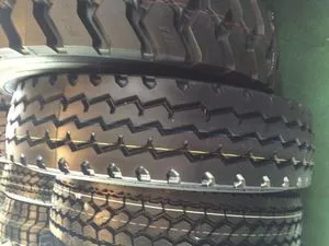 China fábrica de pneus, pneu de caminhão, pneu de carro, pneu de...