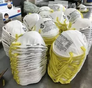 Medical face mask