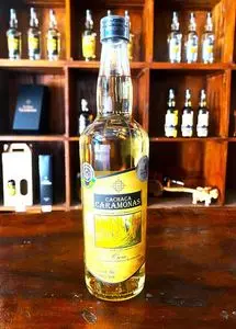 Cachaça Caramonas Amburana