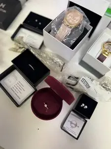 37.99€ por pieza – Joyería y Relojería (Mix), 561 piezas, marcas...