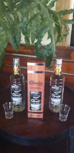 Cachaça Opção Prata Especial de envelhecida por 3 anos em tonéis...