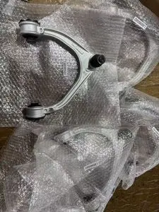 汽车转向悬挂件