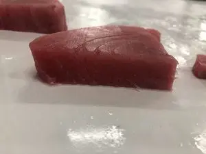 Filete de atún aleta amarilla congelado sin espinas ni piel 